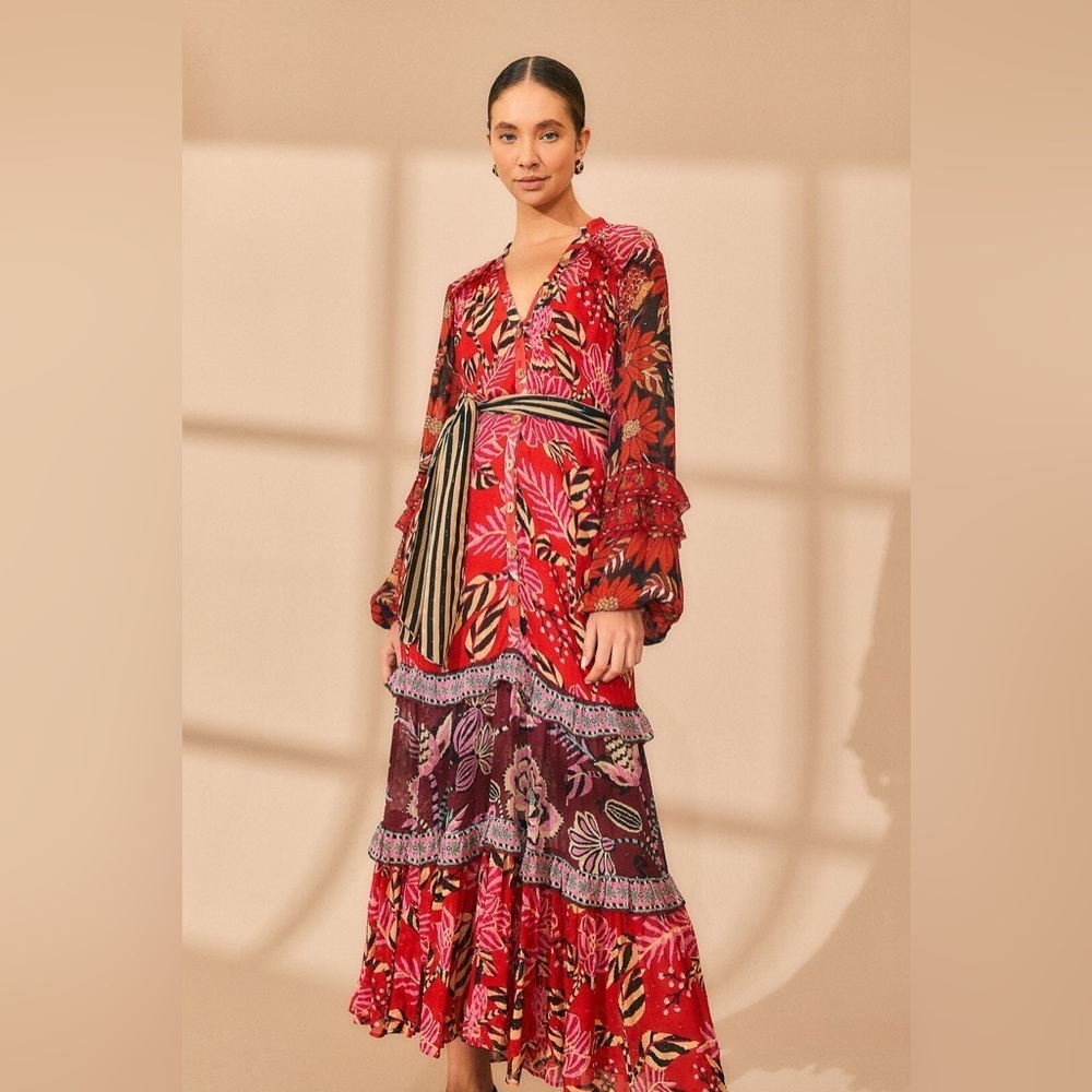 Farm Rio: Mixed Floral Prints Long Sleeve
Maxi Dress / Mty